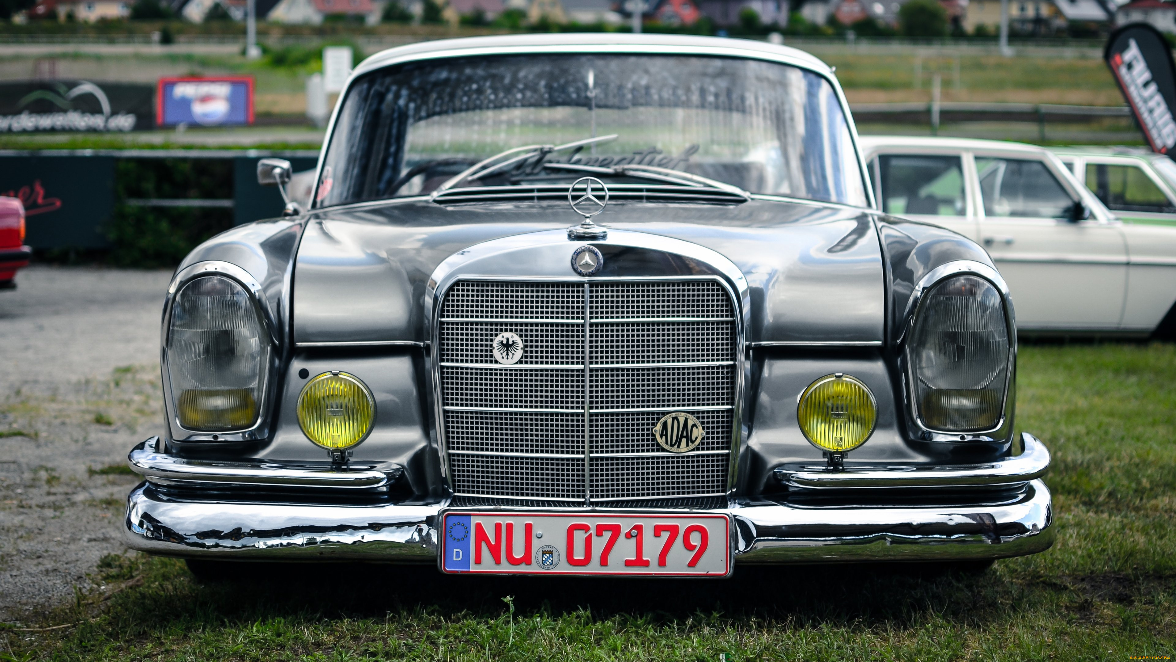 , mercedes-benz, w111